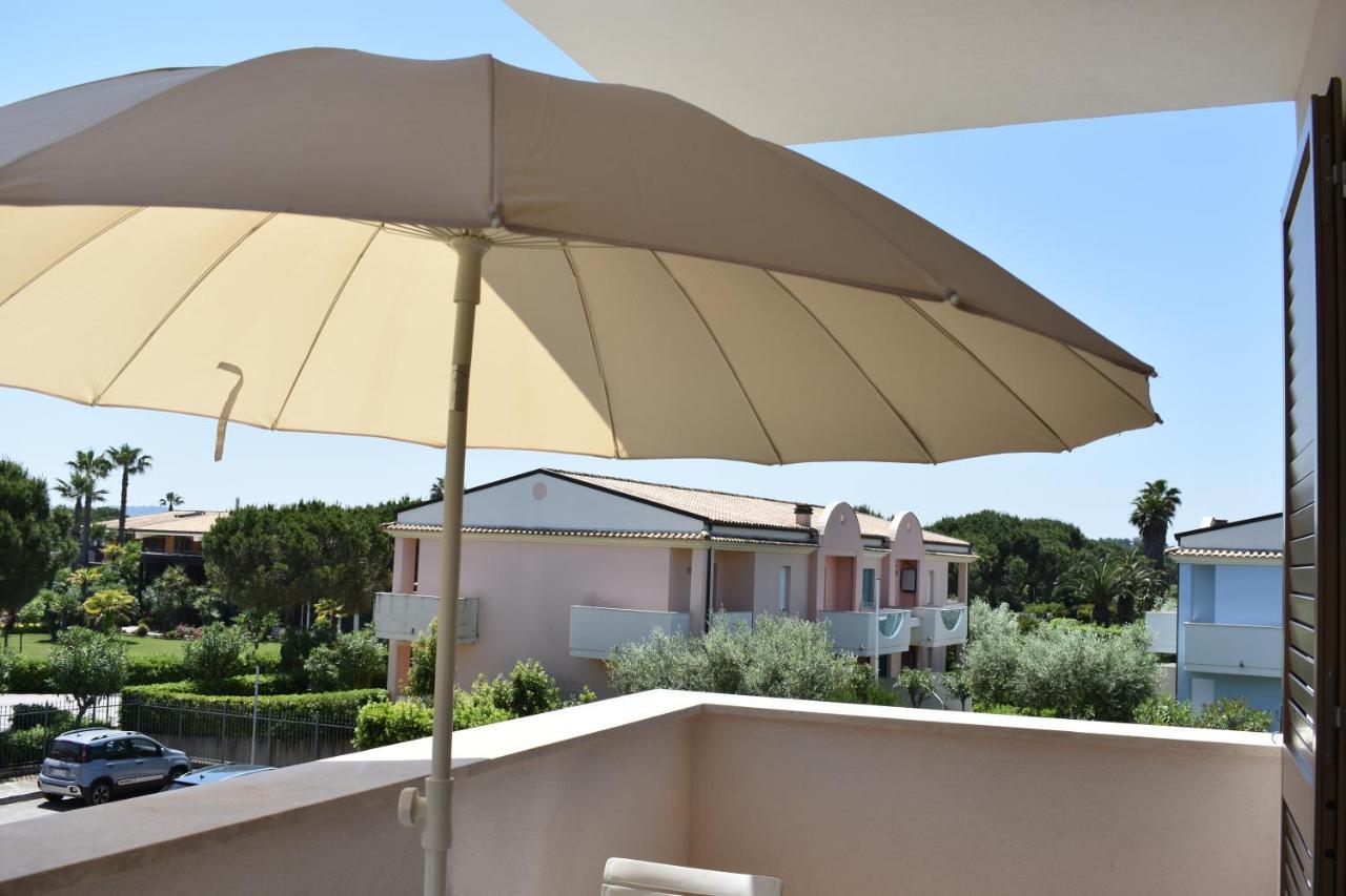 Le Quiete Stanze, Vacancy Houses Posto Spiaggia In Omaggio 努马纳 外观 照片